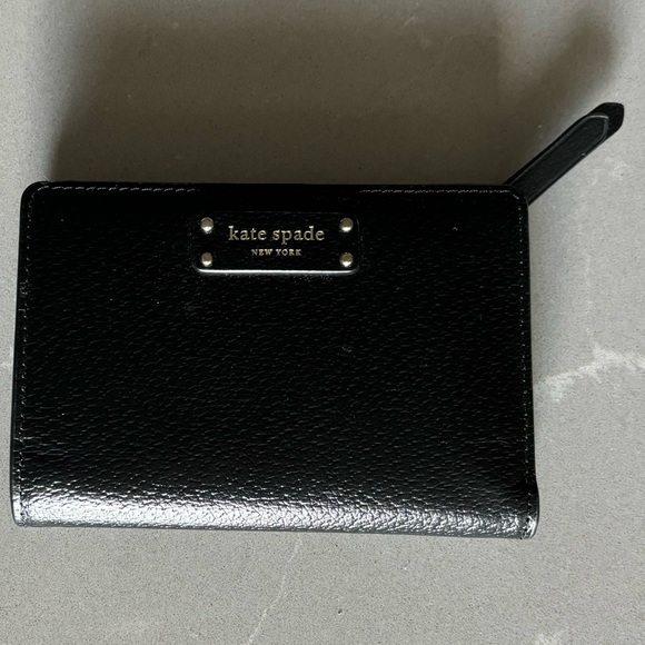 KATE SPADE Wallet Medium Bifold - Picture 3 of 9
